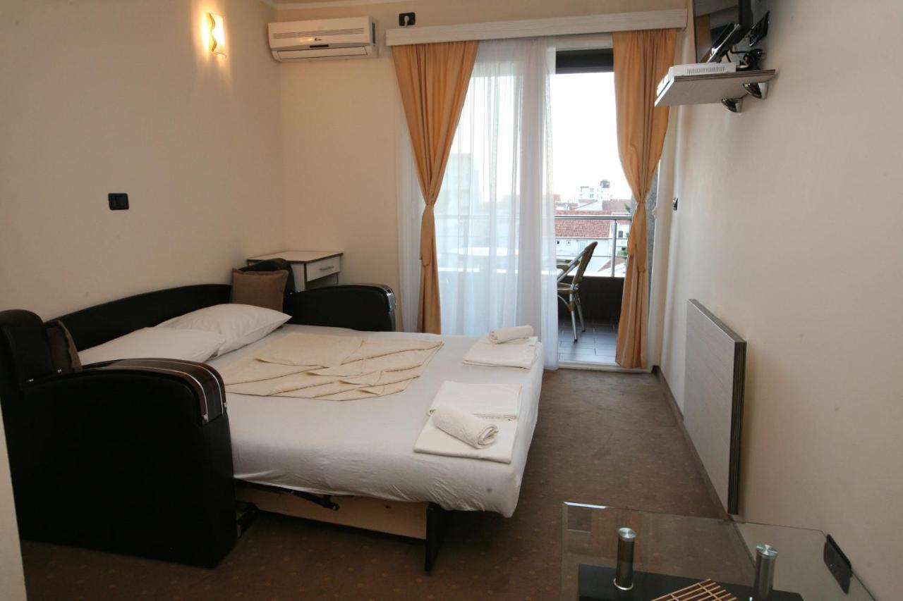 Vilaelenamarko Budva Exterior photo