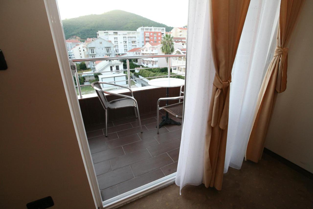 Vilaelenamarko Budva Exterior photo